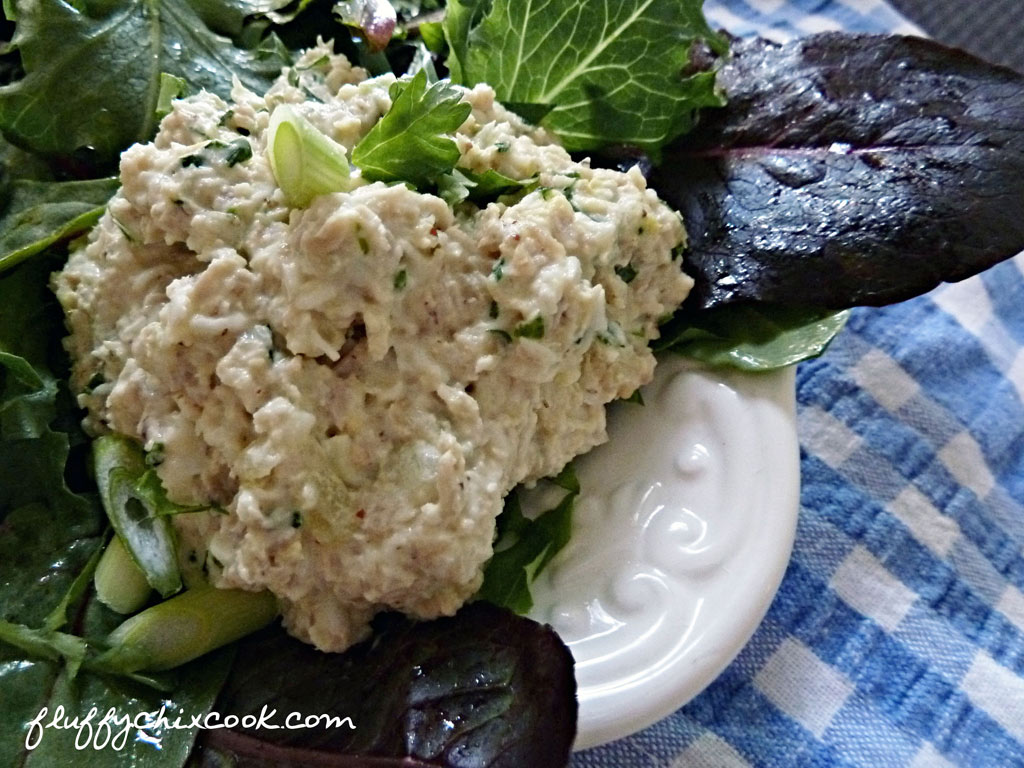 chicken-salad-lettuce