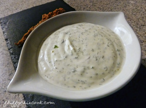low-carb-creamy-ranch-dressing