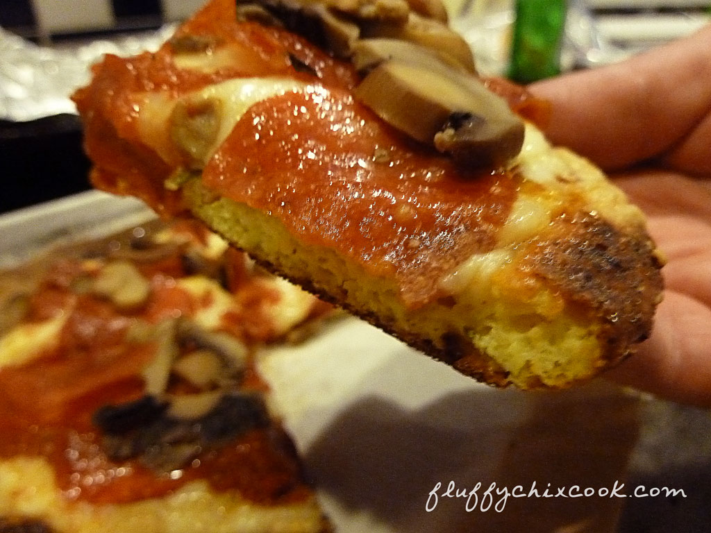 low-carb-boboli-pizza-slice-close