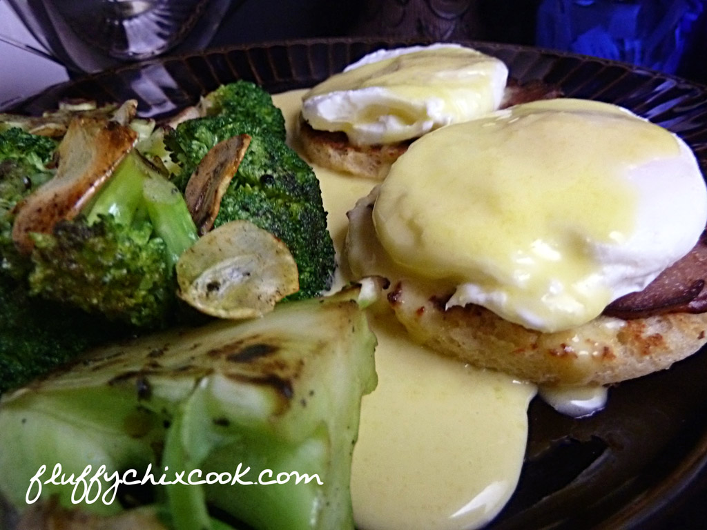 eggs-benedict-pan-roasted-garlic-broccoli